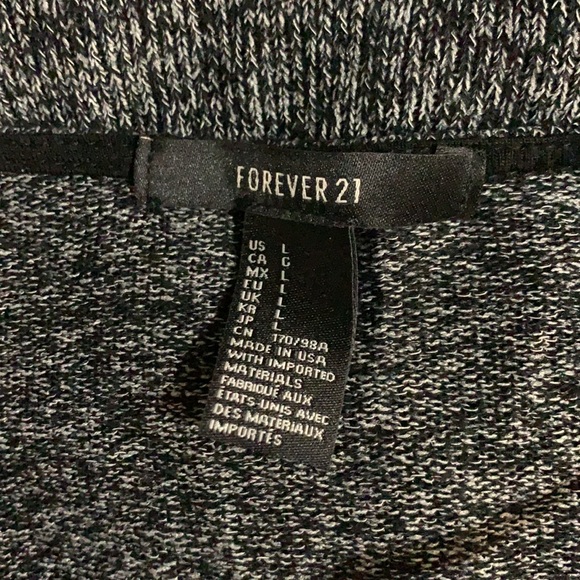 2 Forever 21 long sleeve shirts. - Picture 2 of 3